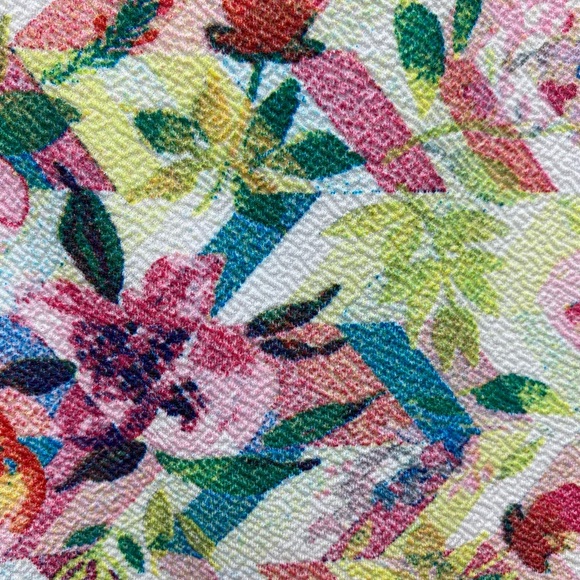 LuLaRoe Cassie skirt, sz M, pastel floral/chevron - Picture 3 of 3